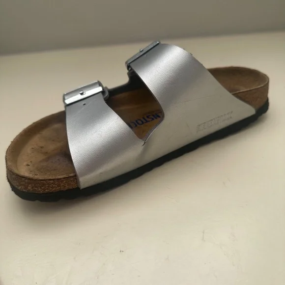Silver Birkenstock Arizona Sandals - Size 7 - Picture 6 of 11